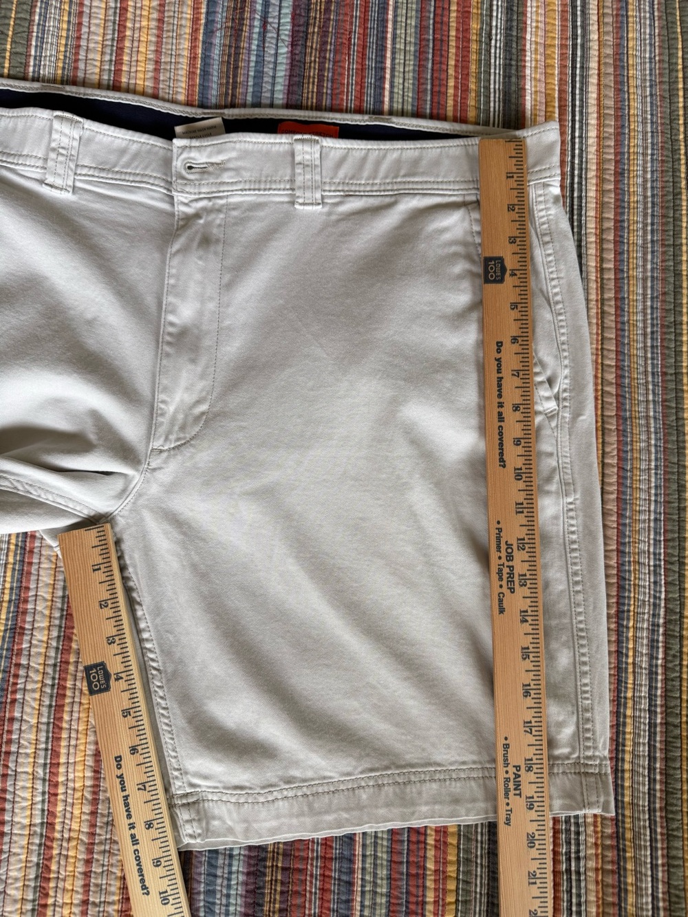 St. John's Bay 9" Flat Front Comfort Stretch Chino Shorts Men's 44W stone khaki - Picture 14 of 14